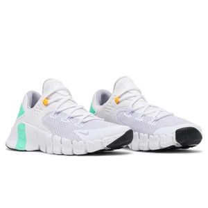 Nike Women’s Metcon 4 'White Green Glow' - size 7.5